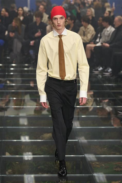 www.vogue.it prada uomo|Prada Spring 2025 Menswear Collection .